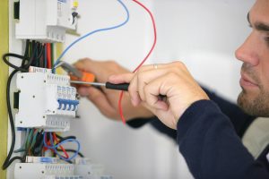 electrician south west france
